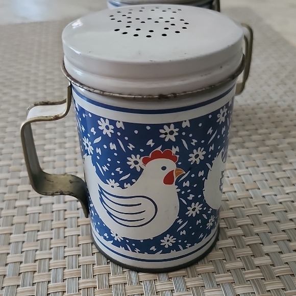 Vintage Blue and White Chicken/Duck S+P Shakers - Picture 2 of 6